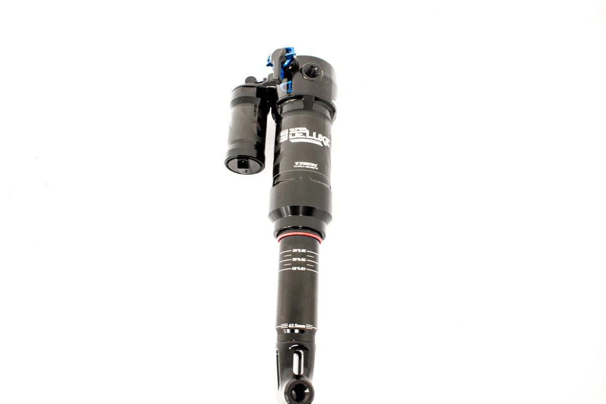 RockShox Super Deluxe Ultimate Thru Shaft RCT Rear Shock 230x62.5 Rail 2 RockShox Super Deluxe Ultimate Thru Shaft RCT Rear Shock 230x62.5 Rail - Image 2